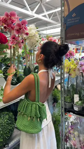 A post by @fleurfratacci on TikTok caption: Si vous pensiez être indécises attendez de me voir au rayon des pots 🫙 