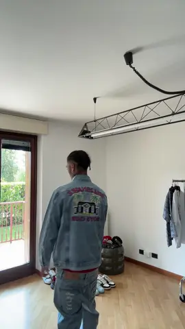 A post by @artiestar on TikTok caption: Never Broke Again..