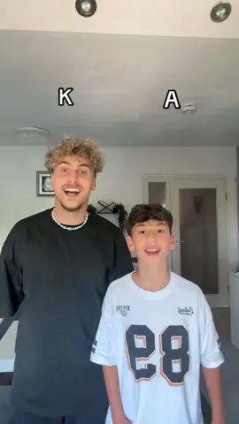 A post by @jamootv on TikTok caption: omg🤣💀#fyp #viral 