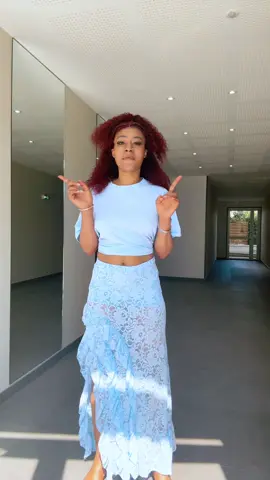 A post by @astou.la.rose on TikTok caption: Y’a jamais rival l’unique 😂😌❤️