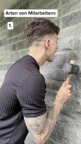 A post by @justinklck on TikTok caption: Einfach kein Mitarbeiter sein 🙃 #arbeitzeitbetrug#fyp#spaß#funny#baustelle#2beine2steine#Handwerk  
