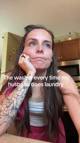 A post by @warshragss on TikTok caption: Damn dude don’t even worry about it. Washing 9 comforters😒 