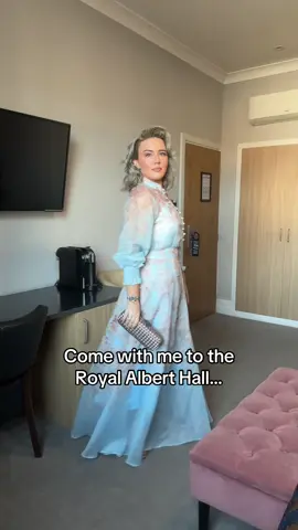 A post by @shetalkscars on TikTok caption: Come with me to the Royal Albert Hall in London to see @Ludovico Einaudi - A total bucket list moment! @Zaynah | Desified Recipes 🥘  He played the Summer Portraits album, which I love - along with a song or two from the Islands and In A Time Lapse albums.  Thank you Arina & Ellie for an evening to remember. ❤️ (Pr visit) #royalalberthall #ludovicoeinaudi #classicalmusic #outfitoftheday 
