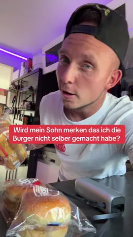 A post by @reneschmock on TikTok caption: (SchautInMeineProfilbeschreibung) #göttingen 