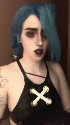 A post by @sleeplesskingcoss on TikTok caption: #jinx #arcane #arcaneleagueoflegends #lol #leagueoflegends #arcanejinx 