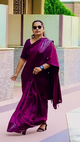 A post by @lishajoseph5 on TikTok caption: കണ്ണ് കാണാത്തത്.. ഉള്ള് കാണും..❤️❤️🦋🌿🫂#Moms #gold😁😁👈 