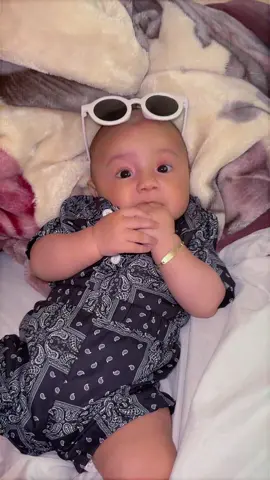 A post by @amalia14_1 on TikTok caption: Regele meu ❤️👶🏻#luis 