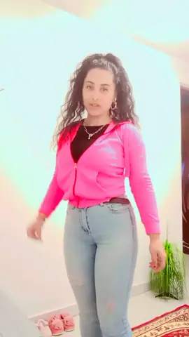 A post by @floreflorentina10 on TikTok caption: #foryou🥰🥰 