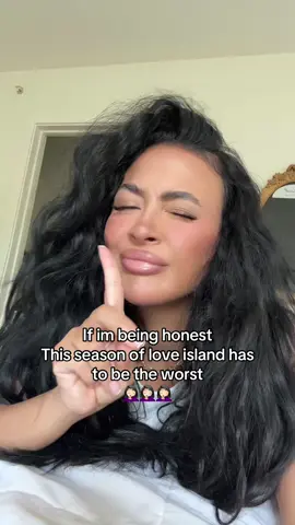 A post by @__kaylinaeileen on TikTok caption: Terrible & disappointed 🤦🏻‍♀️ like who do we even vote to win ?? #LoveIsland #loveislandusa 