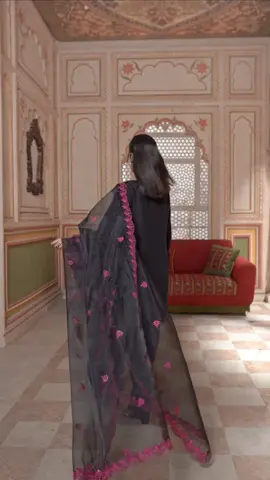 A post by @umnaaofficial on TikTok caption: Luxury raw silk farshi shalwar collection #summersale #pakistaniclothesuk #tiktokmademebuyit #shalwarkameez #umnaaofficial #flashsale #casual #fyp #trending #ootdinspo 