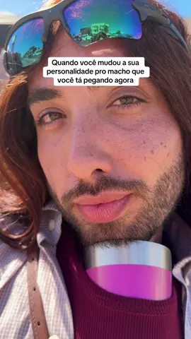 A post by @thallyssonsb on TikTok caption: Mulher camaleão 