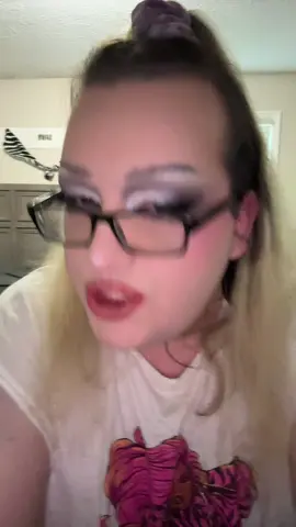 A post by @lakedavies2002 on TikTok