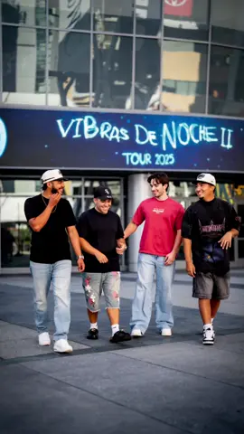 A post by @julio_nyc on TikTok caption: La vida siempre con sus sorpresas hoy me encontré al cantante @Pedro Tovar y su grupo @@EslabonArmadoOficial me encantó platicar con ellos y me invitaron en 19 de Julio en su concierto aquí en el @Peacock LA y ahí nos vemos #streetphotography #fotografia #julio_nyc #eslabonarmado  #julio_nyc1 #streetphotography #fotografia #eslabonarmado