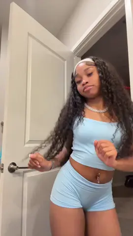 A post by @helovemagicc on TikTok caption: bc my ex a thottt 🤪#fy #fypシ 