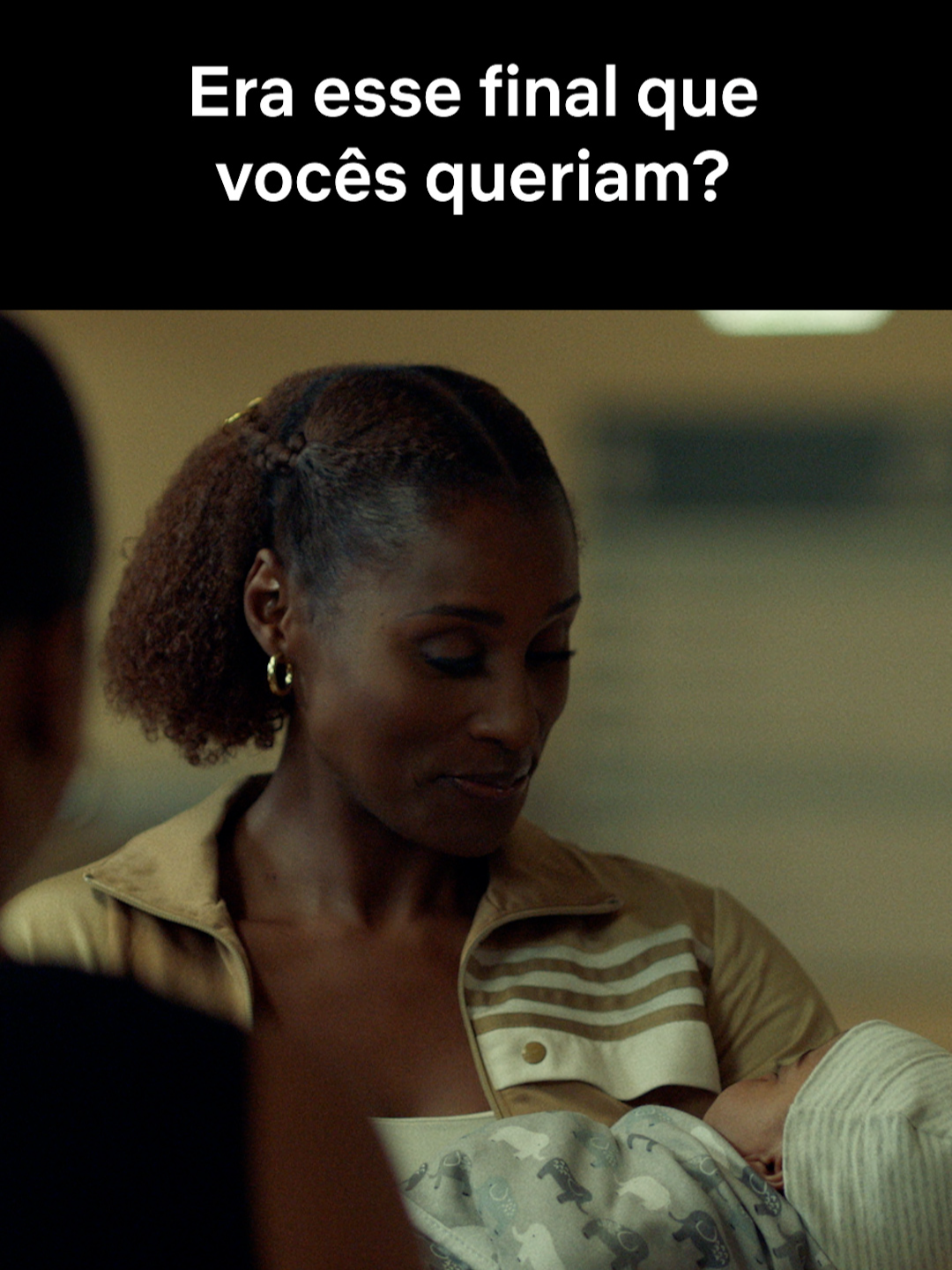 A post by @netflixbrasil on TikTok caption: ERA ASSIM QUE VOCÊS QUERIAM? #insecure #issarae #bebe #tiktokmefezassistir #netflix #NetflixBrasil #222 #player222 #round6 #squidgame #squidgame3