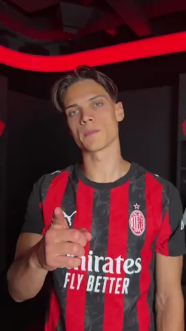 A post by @acmilan on TikTok caption: FORZA MILAN 🫵🏻❤️🖤 #WelcomeRicci #acmilan #TikTokCalcio #tiktokfootball #calciotikok #seriea #ricci #samuelericci 