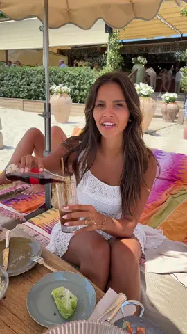A post by @monicageuze on TikTok caption: Finding Ruggengraat @romee strijd 
