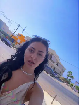 A post by @ on TikTok caption: Hai Cristina 😂😂