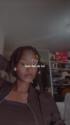 A post by @siranysarre on TikTok caption: Joyeux anniversaire à moi 🕯️❤️