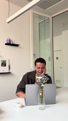 A post by @alessandrocossari_ on TikTok caption: Nella mia dailyroutine non ci sarà l’amore ma sicuramente c’è NIVEA Soft e la nuova NIVEA Soft Daily UV💙 me sient friescc e pronto per questa summer @NIVEA Italia 😜
 
 #KeepITFresh #JuJumpiIntoSummerKeepITCool #NIVEASOFTDailyUV #NIVEASOFT #adv 