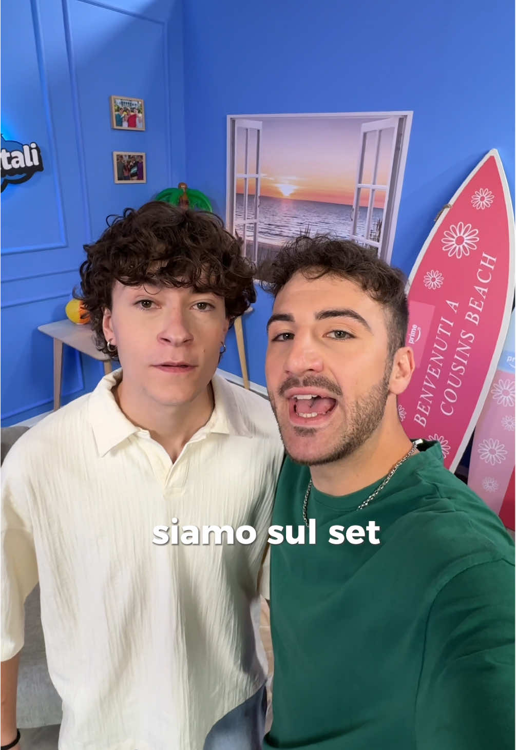 A post by @leoucifero on TikTok caption: non avete idea di cosa sta per succedere sul set...e 8 9 10 #adv #SonoSoloFilmMentali #PrimeVideo #DaVedere 