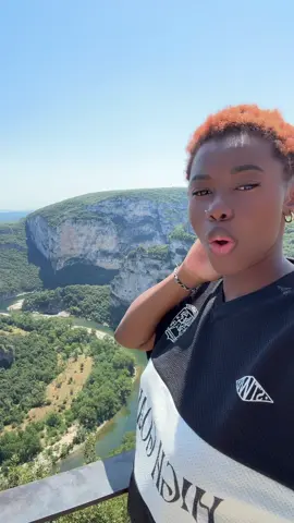 A post by @sommet_yasmine2 on TikTok caption: #itali🇮🇹 #🇧🇪 #🇨🇮 #🇲🇦 #guineenne224🇬🇳 #fracia🇫🇷 #CapCut #🇪🇸 