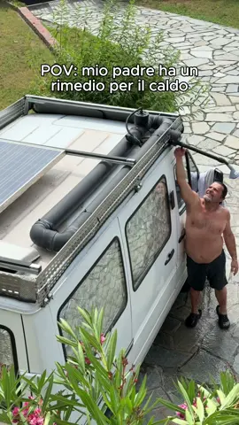 A post by @dadaemarcolino on TikTok caption: Se non volete fare come Marcolino che arriverà all’ultimo e alla fine non andrà a Formentera😂  Scaricate l' app HeyConad #conad #heyconad #adv