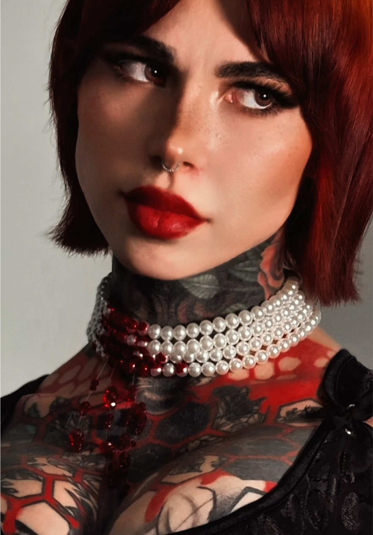 A post by @beezzgarden on TikTok caption: If I was your vampire…