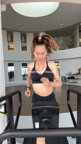 A post by @laurasophie on TikTok caption: 5 Wochen seitdem ich keine Fitness Uhr mehr trage - und das ist passiert!! 🤨