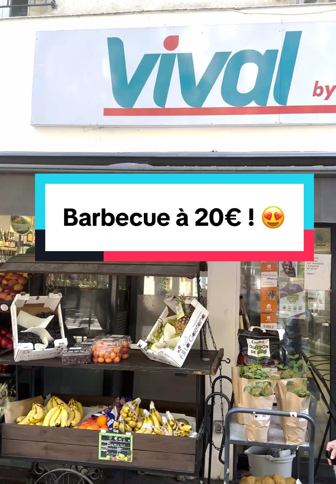 A post by @casino_france on TikTok caption: C’est la saison des beaux jours 🌞…des piques-niques et des barbecues ! ♨️ Un panier à 20€, ça te tente ? 😍 Grâce à ton magasin de proximité Vival, tu peux faire tes courses à petits prix, rapidement et à deux pas de chez toi !  Si tu es sur Paris, ton magasin Vival t’attend tous les jours de 8h à 2h du matin ⏱️ 📍57 Rue de Tolbiac, 75013 Paris.  #Panier #Vival #MagasinDeProximité #Casino #Barbecue #CoursesPasChères #BonPlan #Été2025 #PetitBudget 