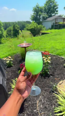 A post by @simplyfoodbyty on TikTok caption: Happy Hydration! 