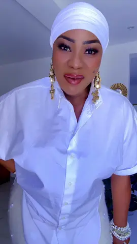 A post by @coachhamond on TikTok caption: Bonne nouvelle 💃🏾💃🏾💃🏾💃🏾💃🏾#