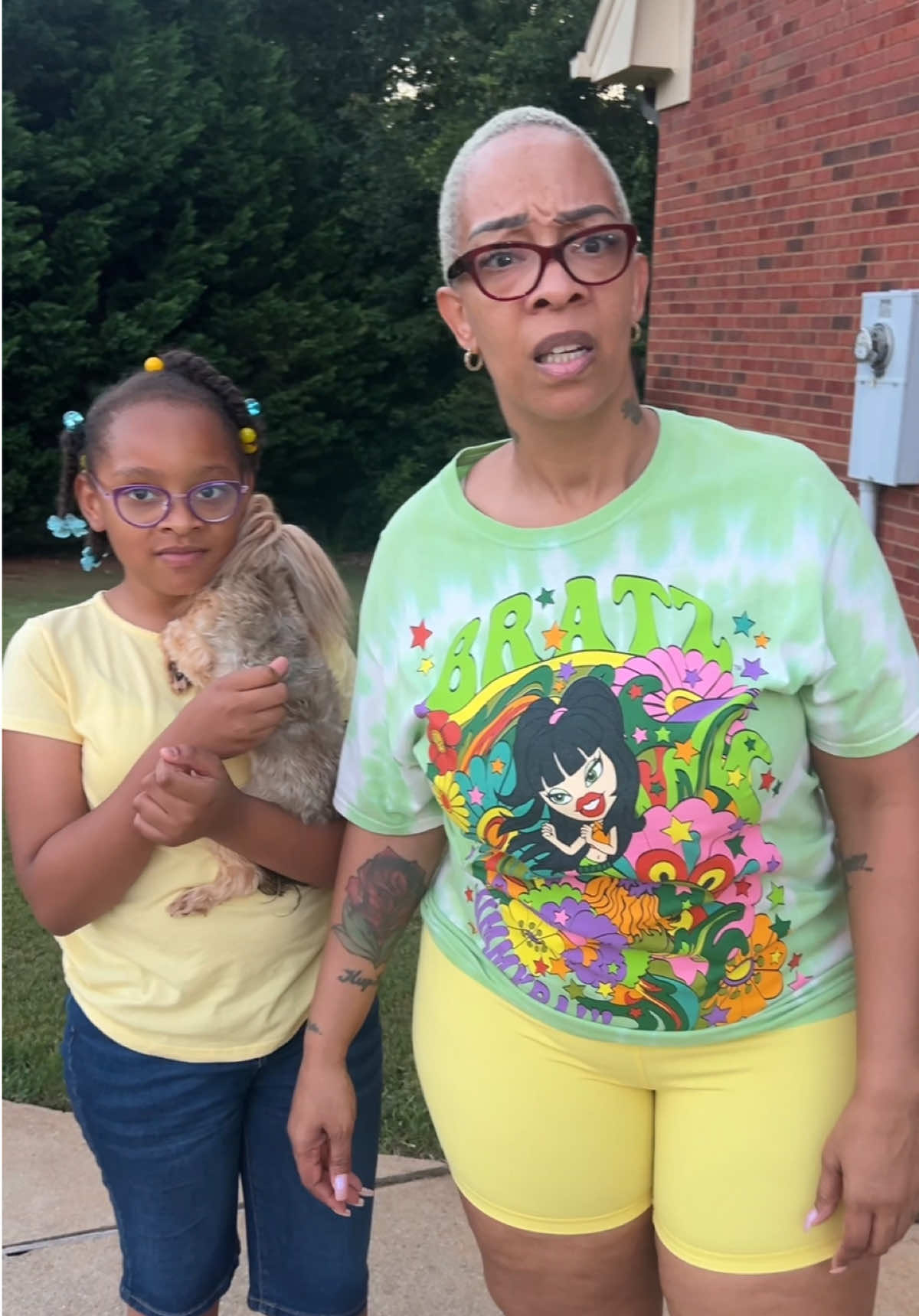A post by @montezwilson on TikTok caption: I almost had to give my neice a tipod but @Zdeer Life saved the day😁😮‍💨#dealsforyoudays #zdeer #zdeerlifeofficial #ZdeerLife #zdeerhealthtips