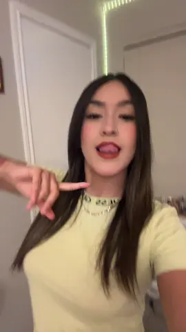 A post by @htx_michii713 on TikTok caption: #fyp #parati 😝