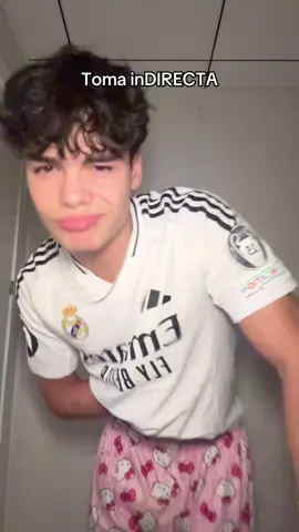 A post by @alvaritobarras on TikTok caption: Uy 😉