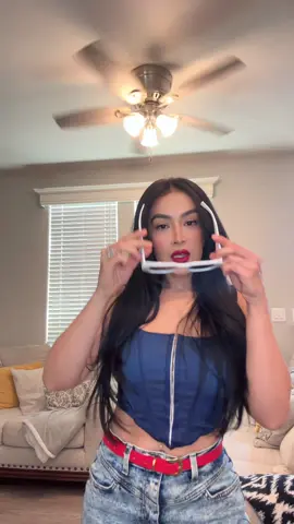A post by @liseth_leyva on TikTok caption: #fyp #parati #explorepage #viralvideo #Viral 