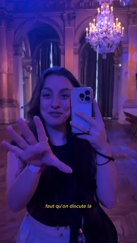 A post by @lise_favre on TikTok caption: J’me suis retrouvée dans un concert privé au Fnac Live Paris et c’était incroyable  *invitation @Samsung <3 @Fnac  #fnacliveparis #iamroze #hoteldeville 
