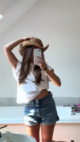 A post by @apolline_guer on TikTok