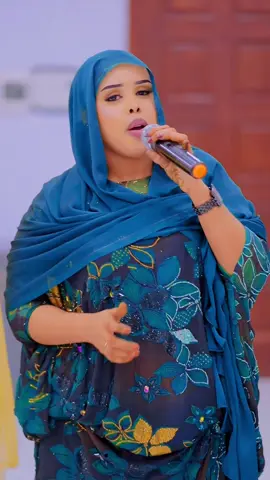 A post by @shaaadiyo_sharaf02 on TikTok caption: Xaqiiq✍️                                                      #arooskeyga #baad💃😊
