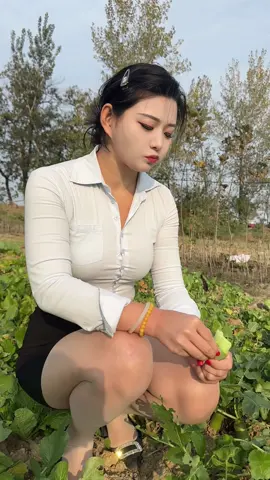 A post by @princess_iron_fan on TikTok caption: #毎日のファッションと気分の服装の笑颜💕✌️💯🥰🫶