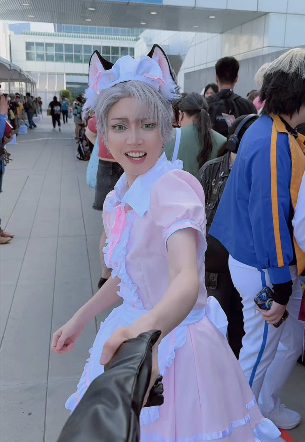 A post by @aeonik on TikTok caption: GET THIS GUY AWAY FROM ME @sen 小正 #alienstage #alnst #animeexpo #ivantill 