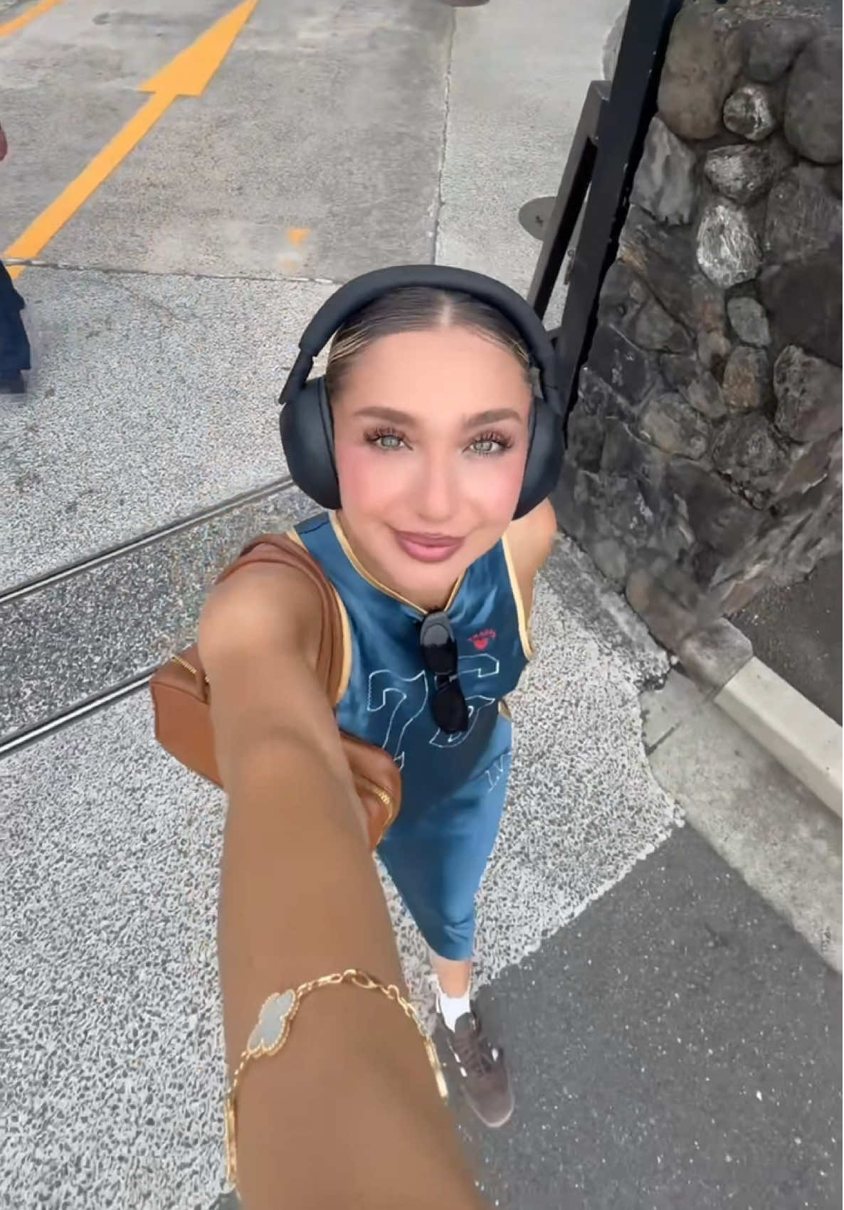 A post by @carlottafiasella on TikTok caption: Giornata tra Kyoto e Tokyo🎌🍜🎏 1G:CARLOTTAFIASELLA 