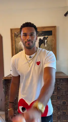 A post by @findjeremiah on TikTok caption: W Stream ❤️ @Cinna @Cinna #stream #twitch #clip #trending #streaming #youtube #loveisland #loveislandusa #loveislandjeremiah 