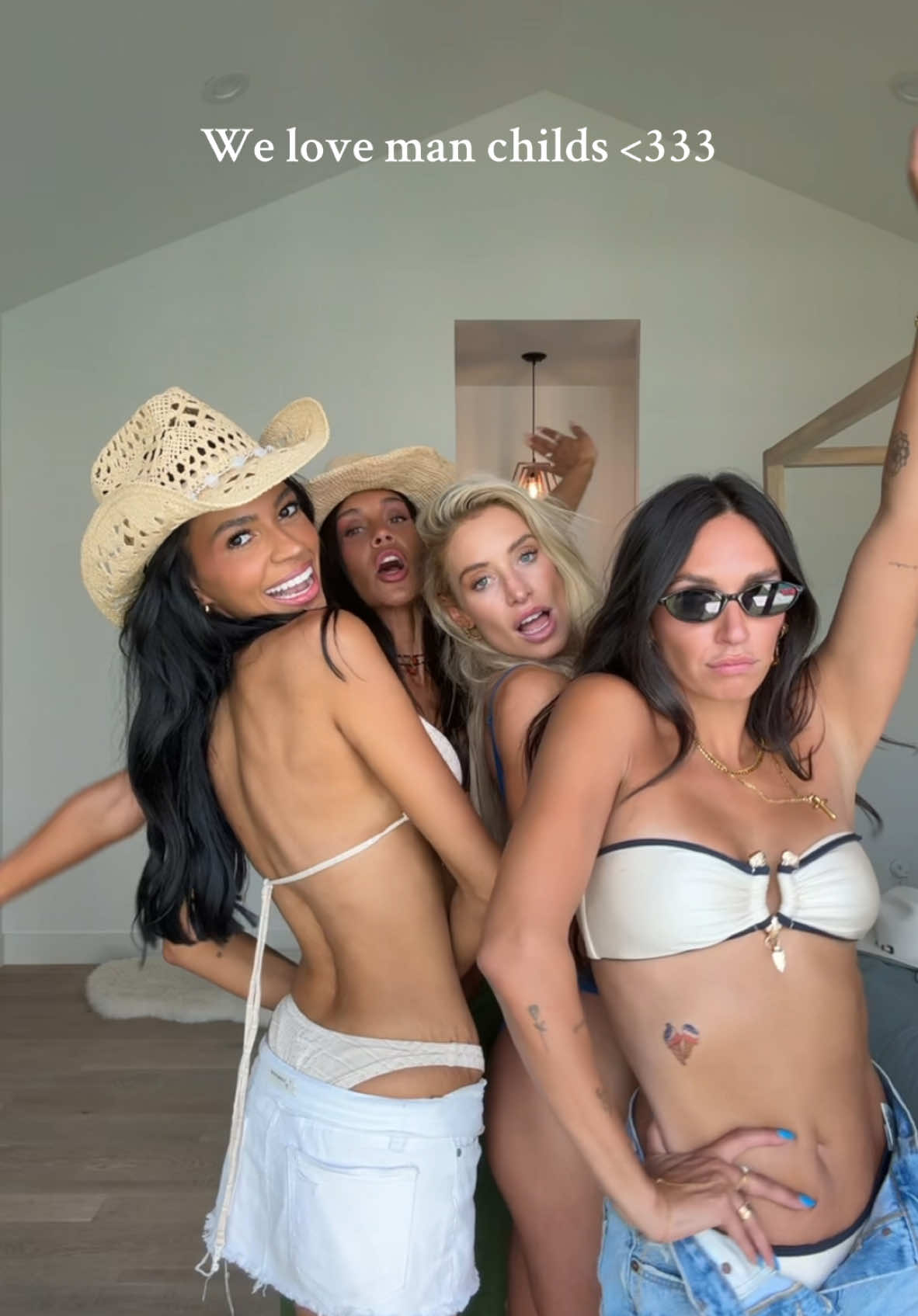 A post by @laylaleannetaylor on TikTok caption: @Litia Garr @Kate Racker 