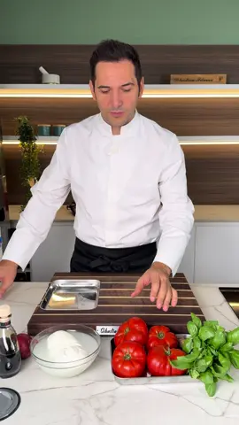 A post by @sebastian_fitarau on TikTok caption: Me lo avete chiesto! Episodio 147🍅 Carpaccio di pomodoro costoluto, mozzarella dí bufala, emulsione all'aceto balsamico e basilico 🌱 ingredienti x2: 4 pomodori costoluto medi 500g mozzarella di bufala  mezza cipolla rossa  olio evo q.b. sale q.b. pepe q.b. basilico fresco q.b. Buon Appetito!🍴 You asked for it! Episode 147🍅 Heirloom Tomato Carpaccio, Buffalo Mozzarella, Balsamic Emulsion, and Basil 🌱 Ingredients for 2 servings: - 4 medium heirloom tomatoes - 500g buffalo mozzarella - Half a red onion - Extra virgin olive oil to taste - Salt to taste - Pepper to taste - Fresh basil to taste Enjoy your meal!🍴 . . . #carpaccio #pomodoro #mozzarella #antipasto #estate #sebastianfitarau #chef #ilgustodellasemplicità 