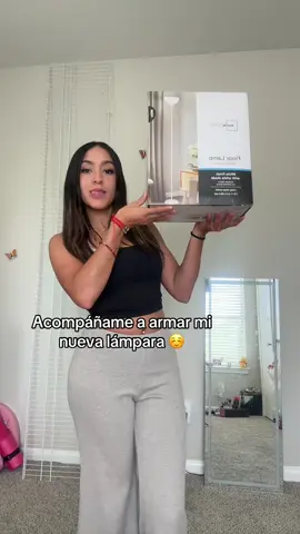 A post by @htx_michii713 on TikTok caption: Ignoren mis lonjitas, y también ando bien quemada de la playa😅 #fyp #parati 