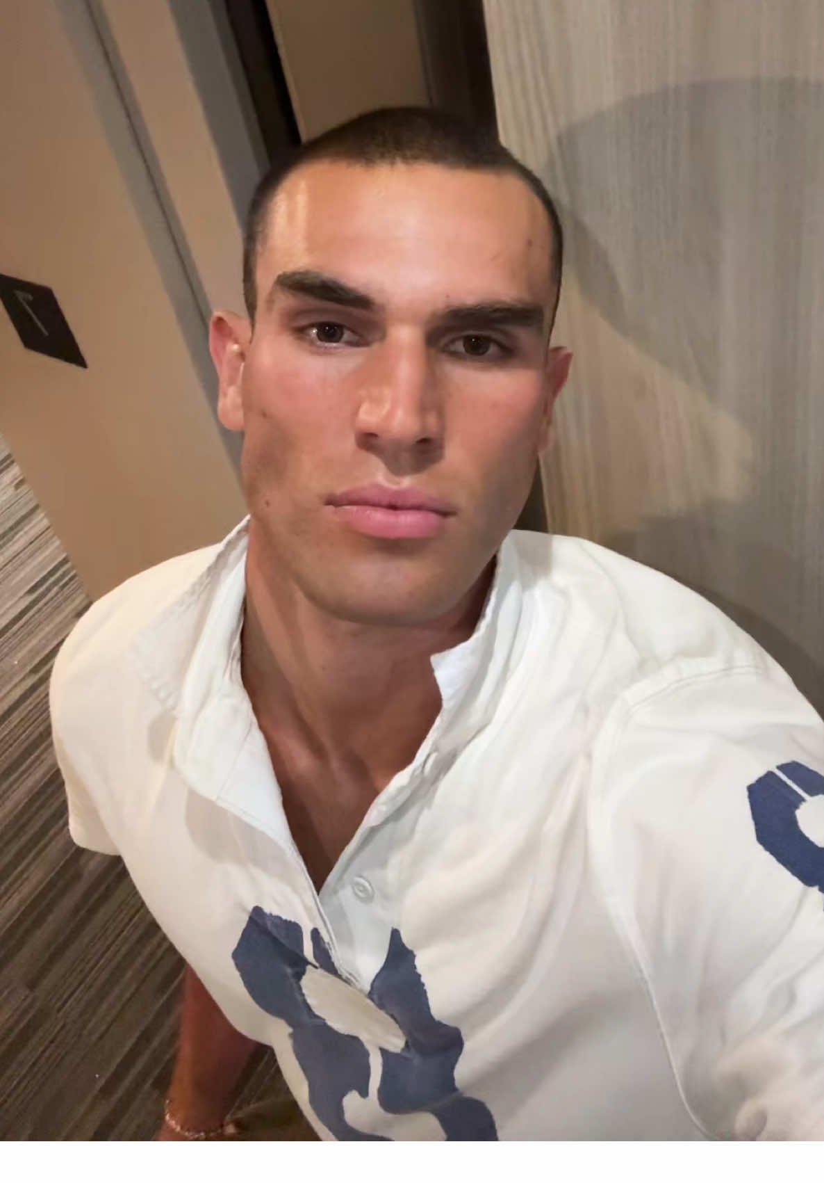A post by @joshmcgregor_ on TikTok caption: wingggssss