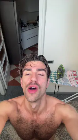 A post by @luigigiaretti on TikTok caption: Il malessere che sono certo volte. 