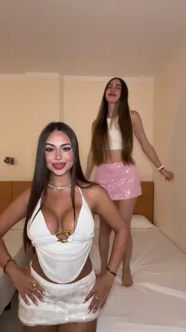 A post by @carladolss on TikTok caption: 1r noche en Ibiza @Maria Ariza  