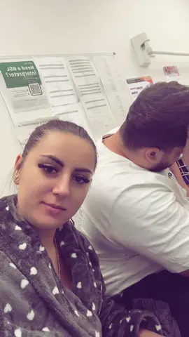 A post by @andrutaraducanu087 on TikTok caption: Tiganu nu mai putea capu și eu al zăpăceam cu tik tokurile mele 😂❤️❤️ Lângă tine și la bine și la greu ❤️🤞🏻@Zemer_fabio 